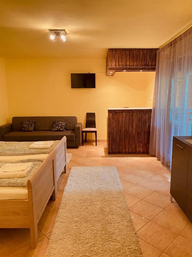 Sailor'S Apartman Сиофок Екстериор снимка